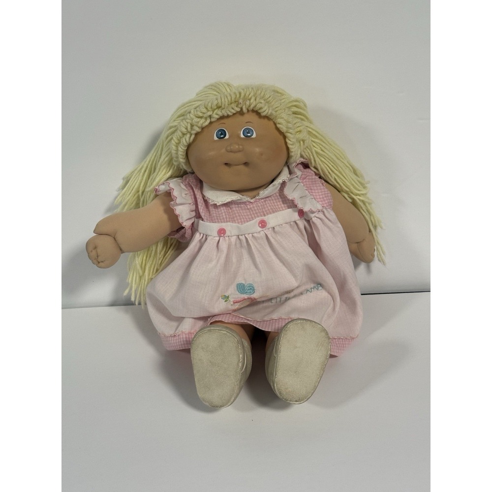 Cabbage Patch Kids, Girl Doll, Blonde Hair, 1 Dimple Blue Eyes Pre-loved